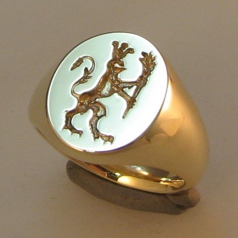 deep reverse crest engraved signet ring